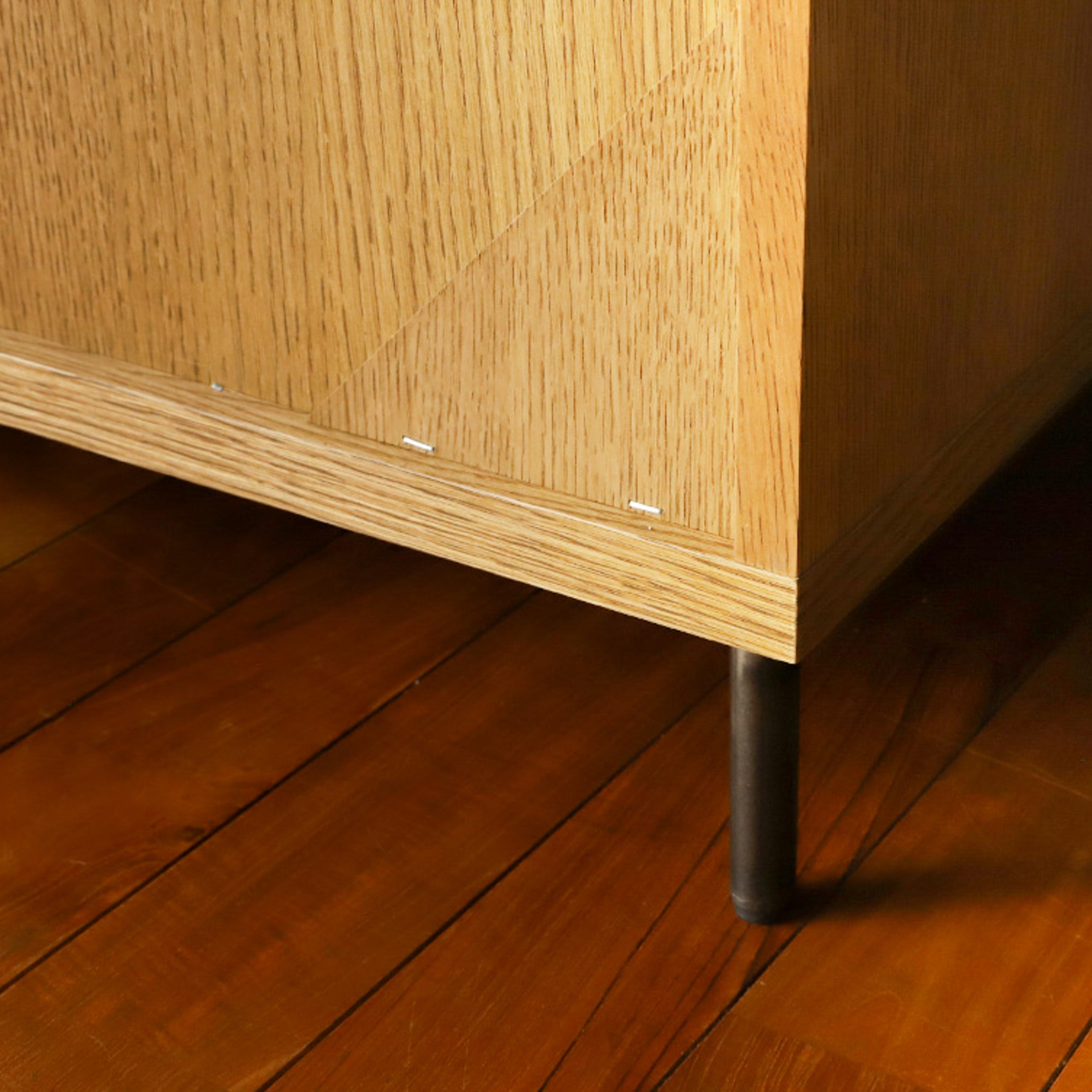 ナチュラルヴィンテージなキャビネット