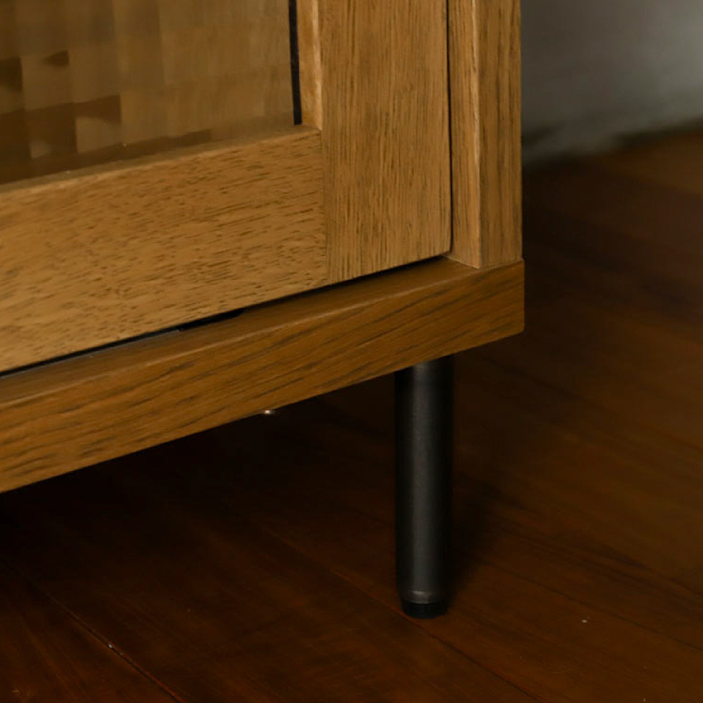 ナチュラルヴィンテージなキャビネット