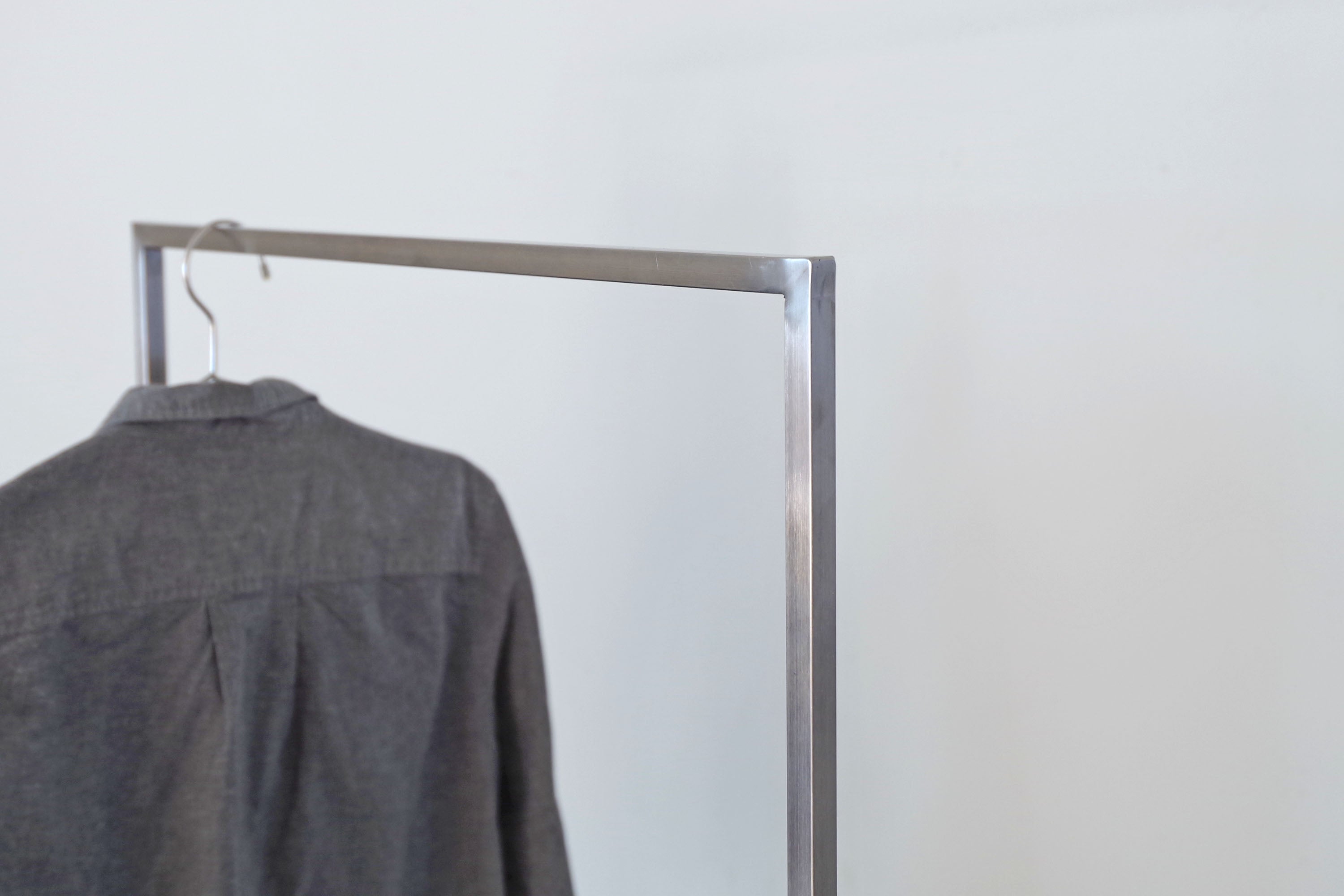 STAINLESS HANGER RACK S
