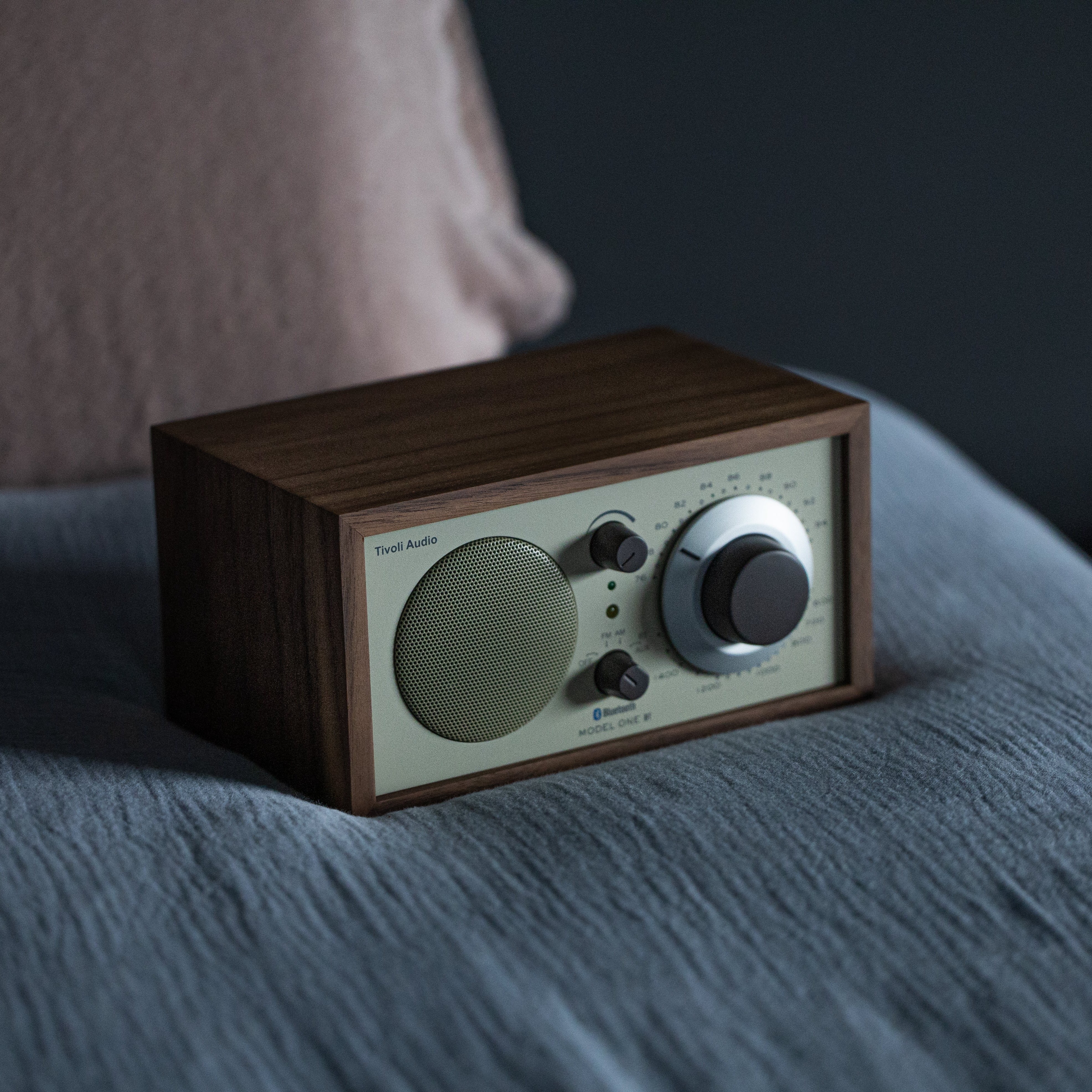 Model One BT ｜Tivoli Audio｜Radio＆Bluetooth SPEAKER WALNUT