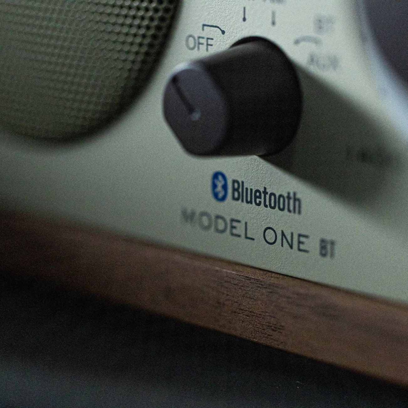 Model One BT ｜Tivoli Audio｜Radio＆Bluetooth SPEAKER WALNUT