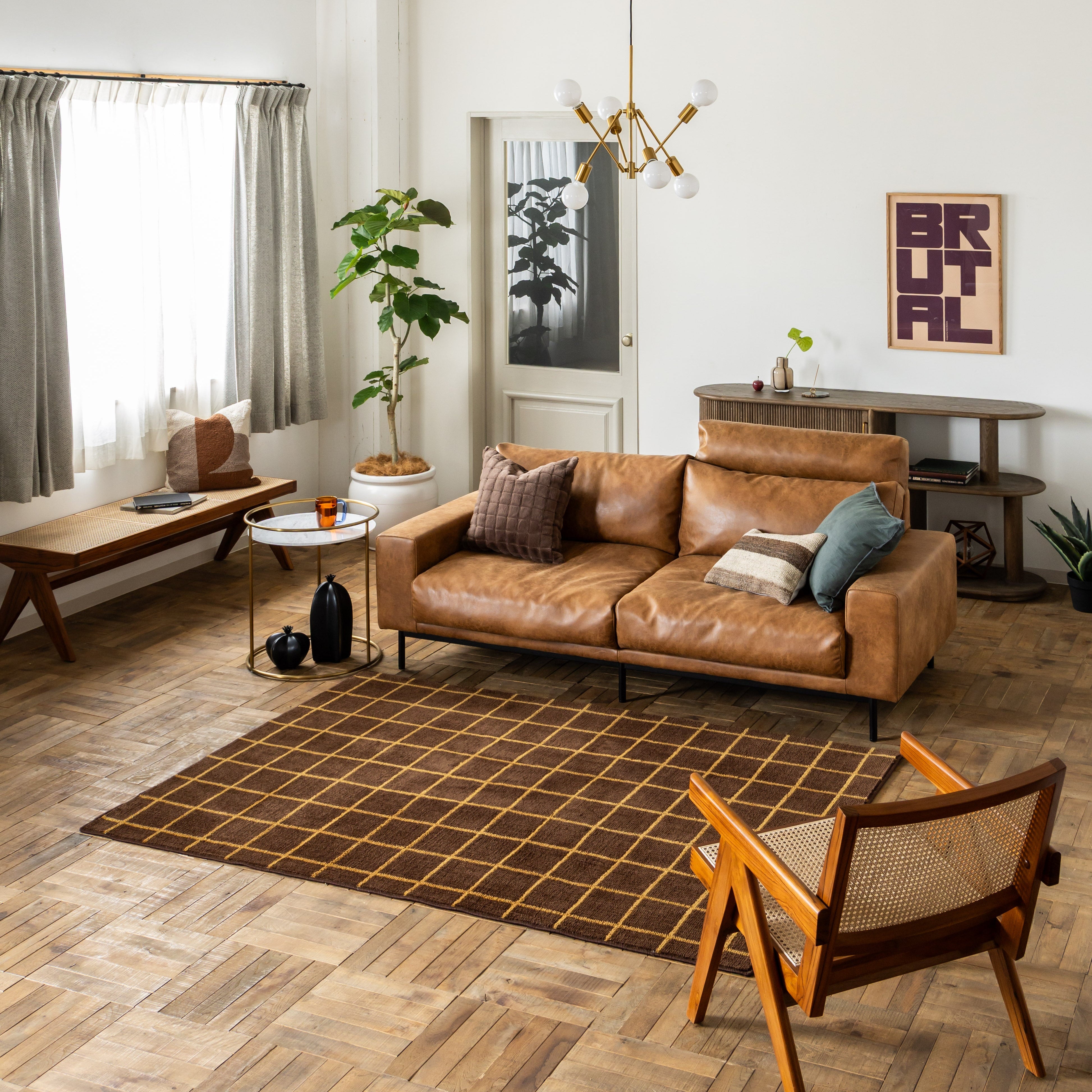 シンプルなグラフチェックのラグ ブラウン