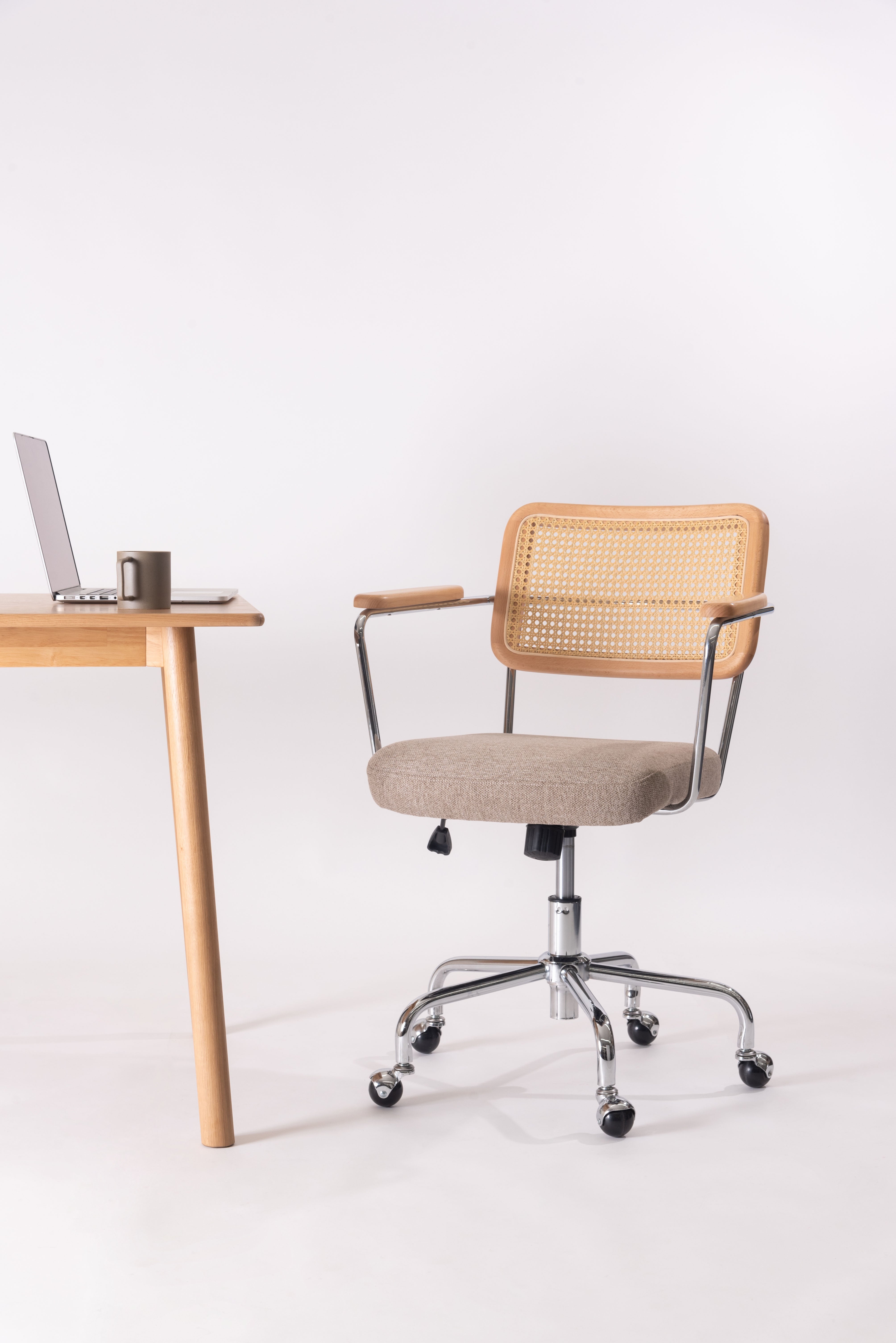 ELDER DESK CHAIR