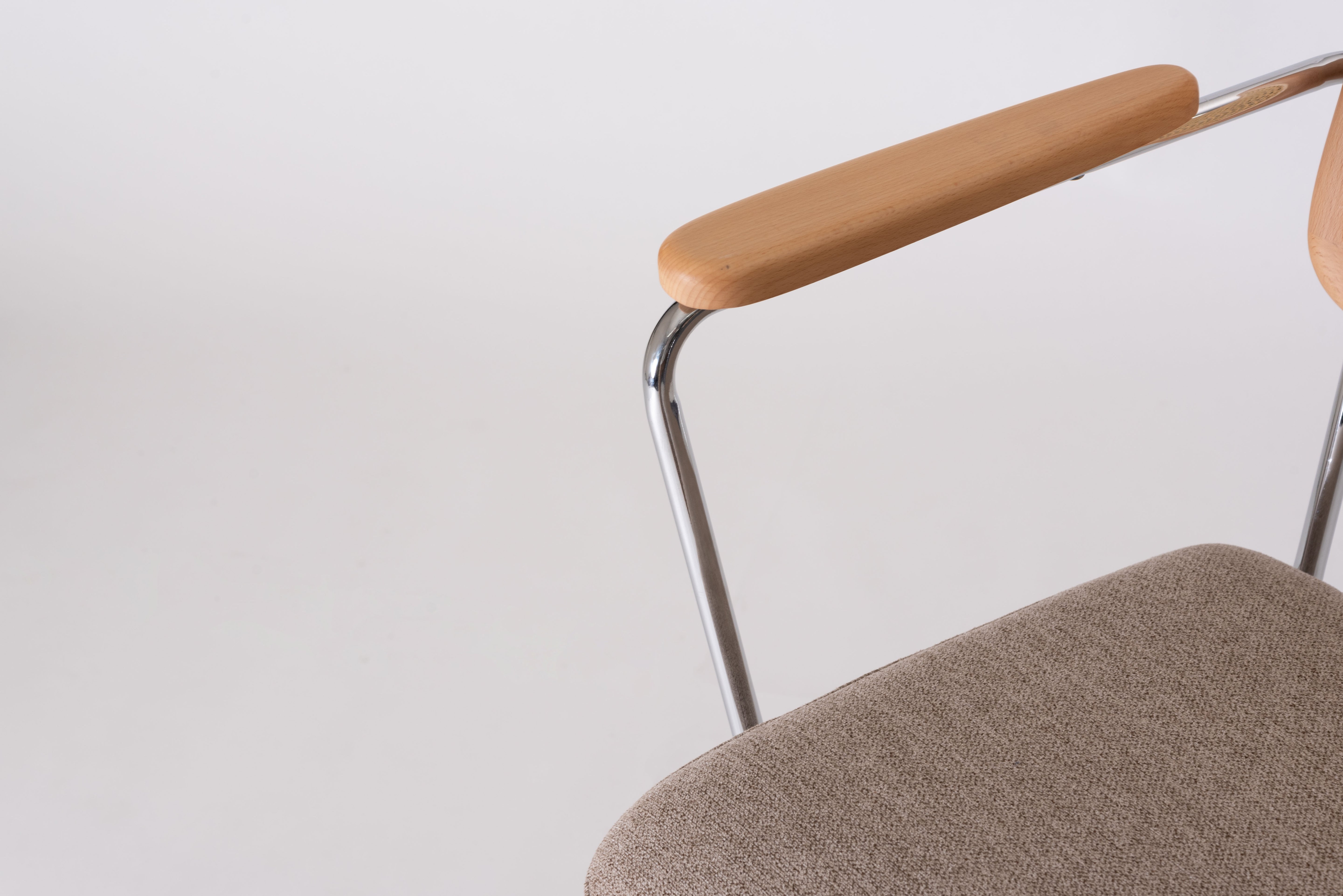 ELDER DESK CHAIR