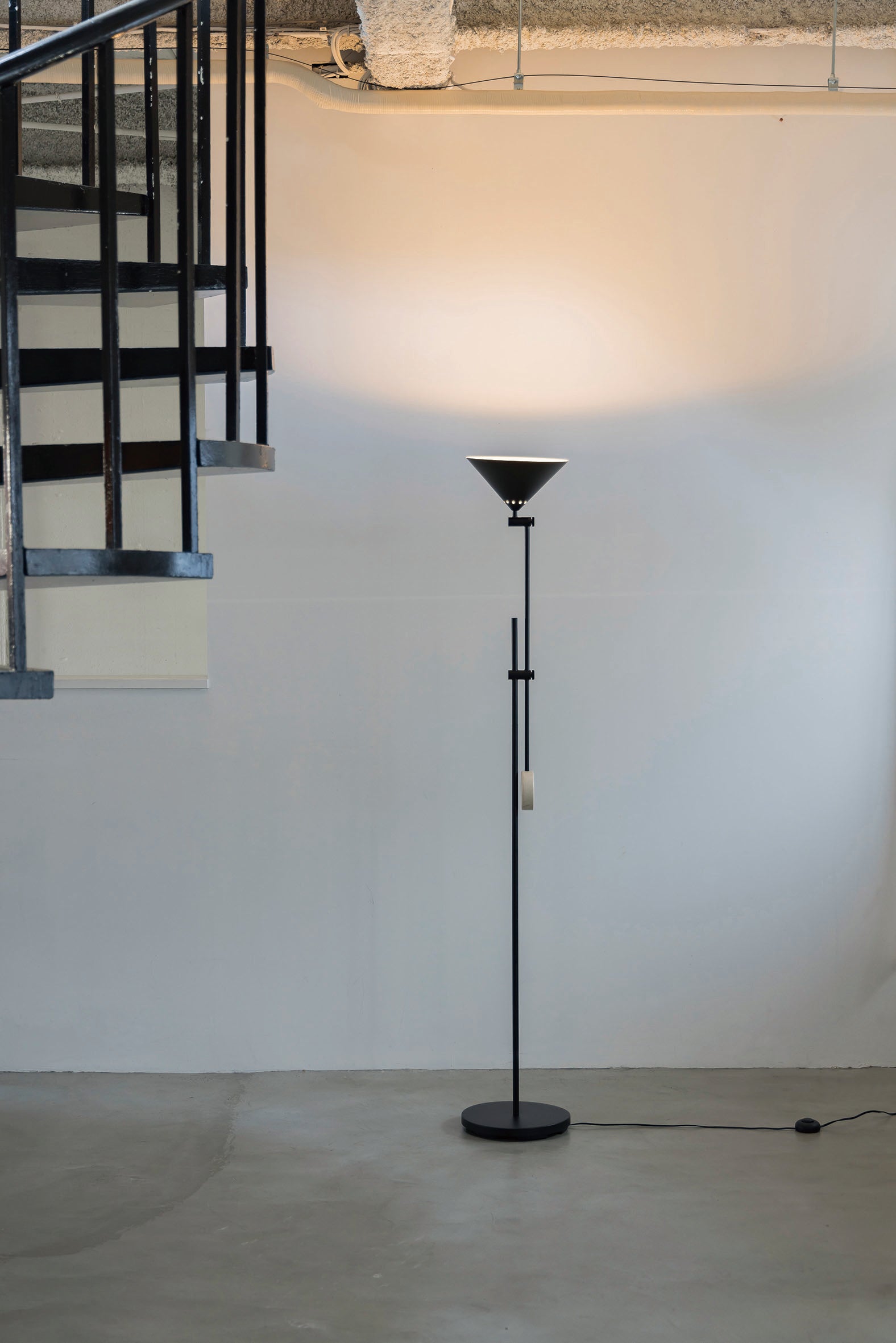 Tiro｜FLOOR LIGHT