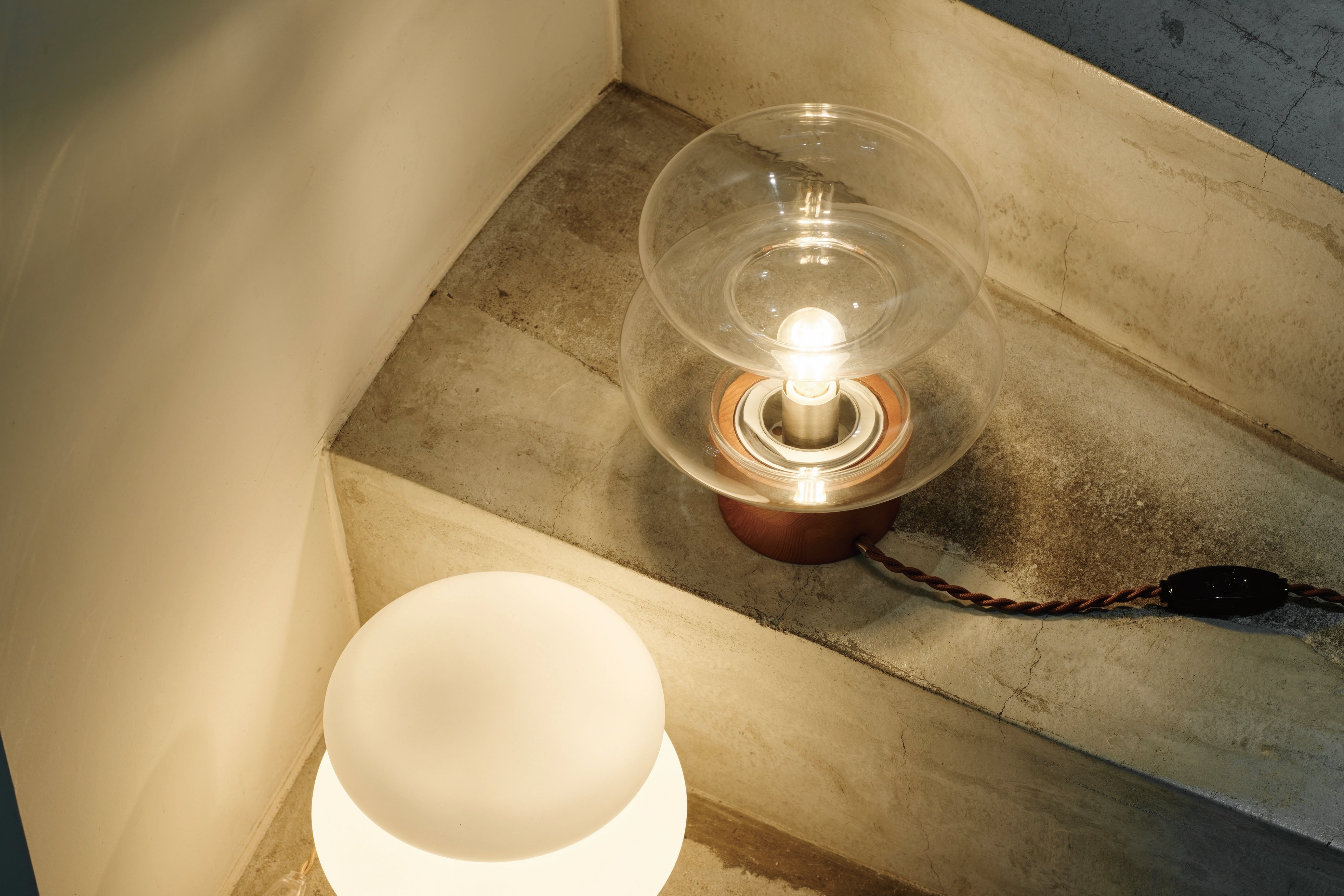 Monique｜DESK LIGHT