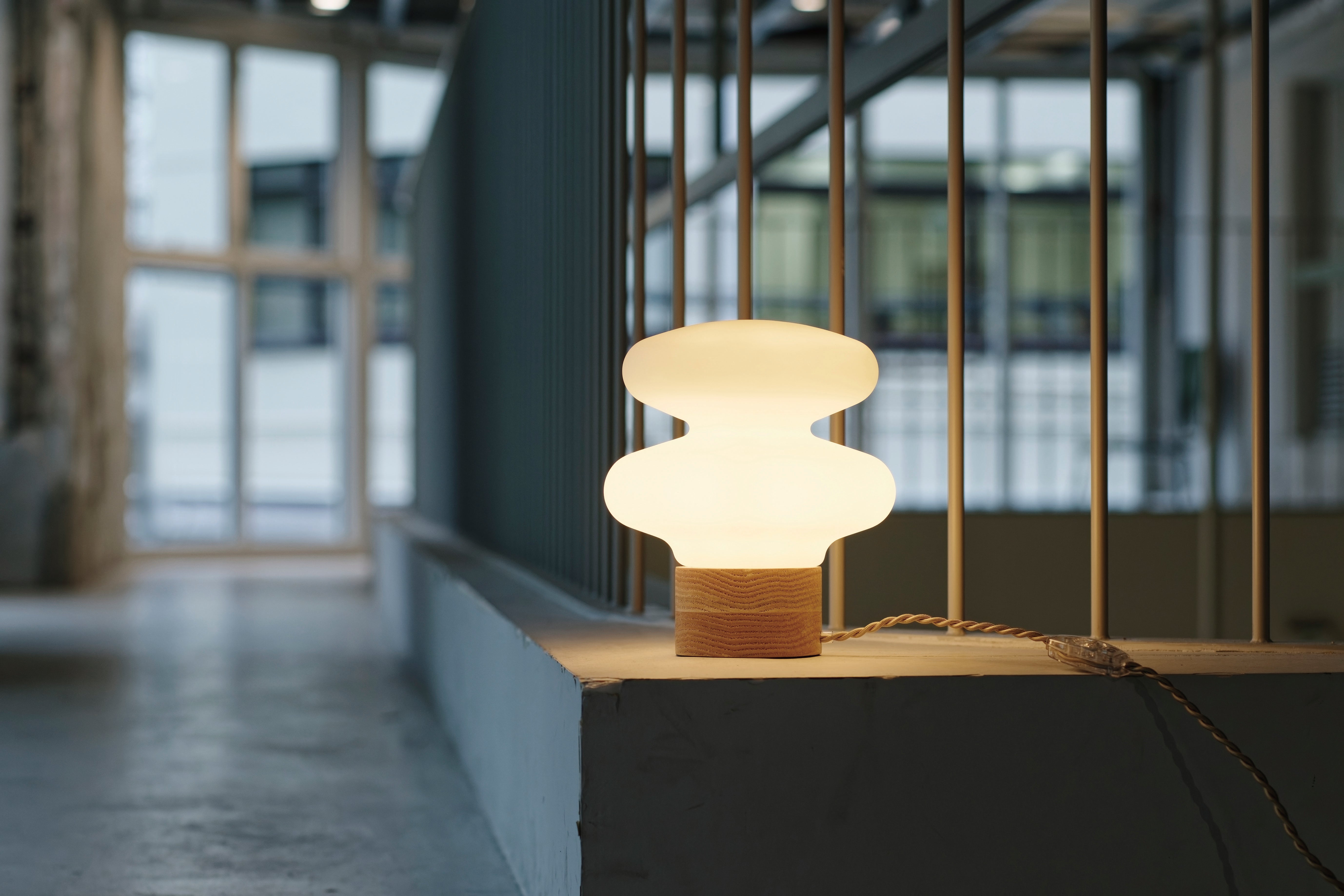 Monique｜DESK LIGHT