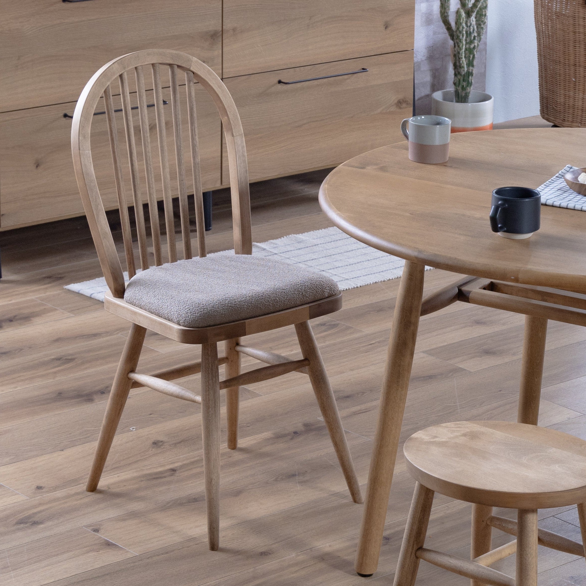 北欧 カフェ ダイニングチェア（バーチ）