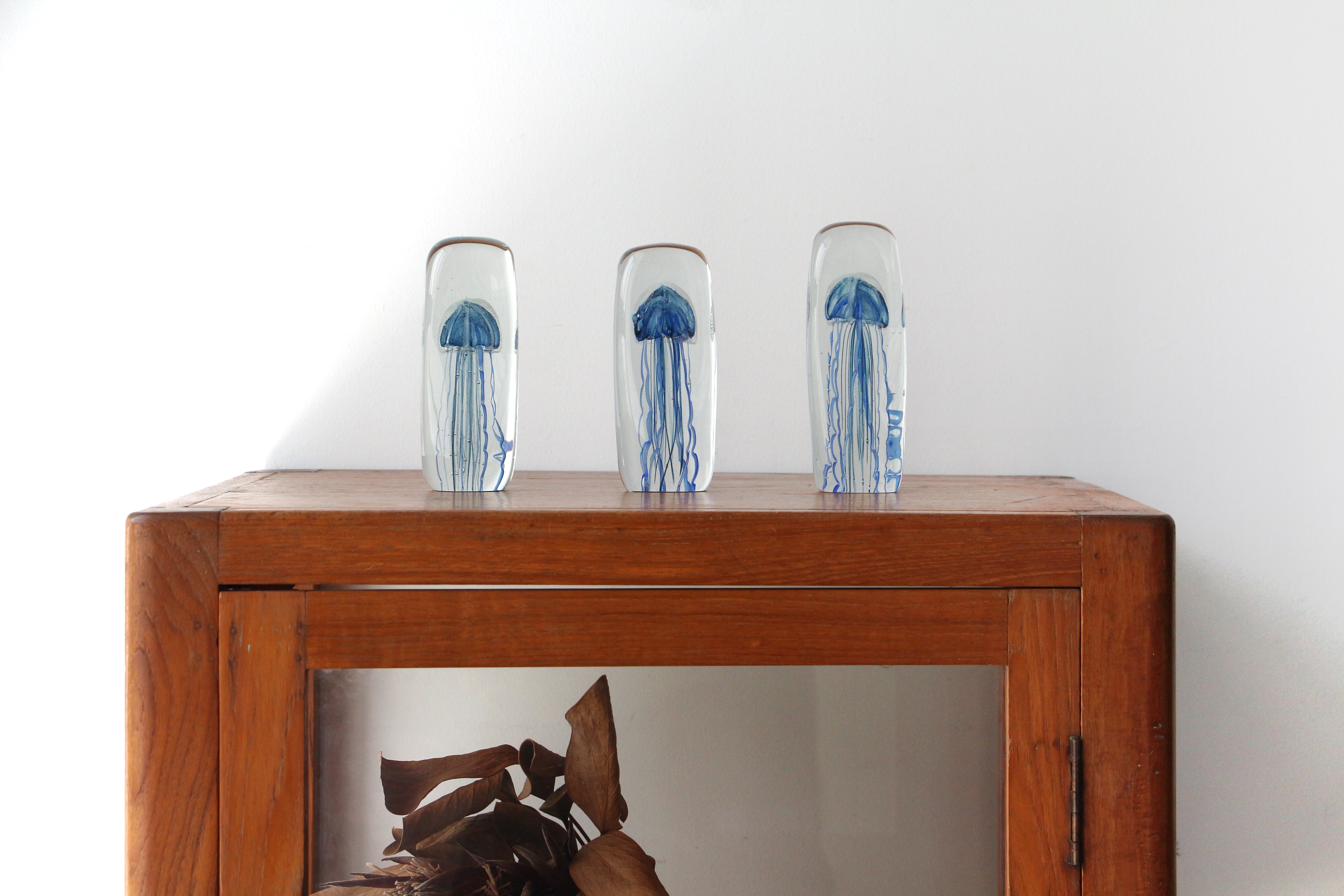 Jellyfish Twisted Leg "Tall / Blue"
