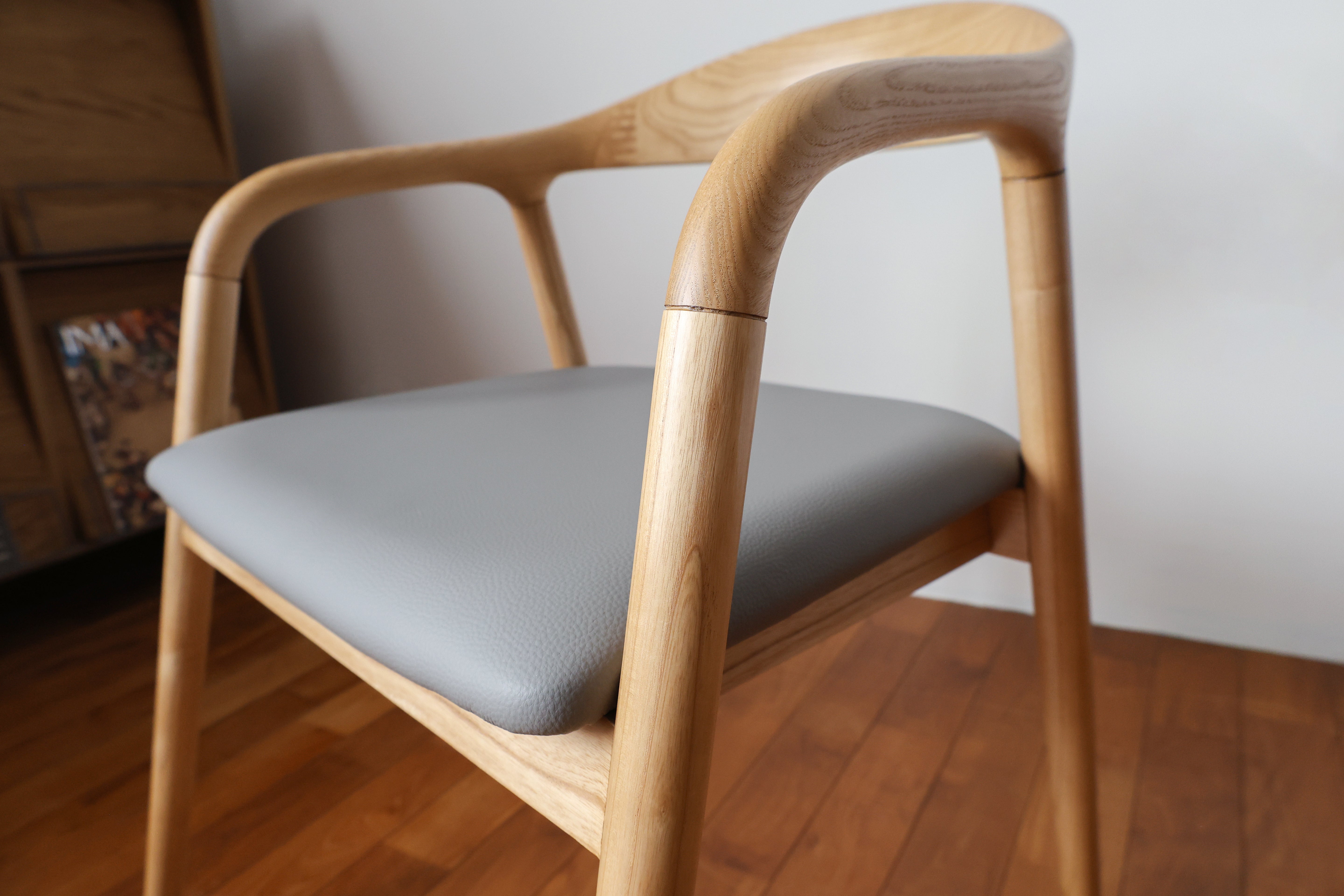 shave chair ash natural