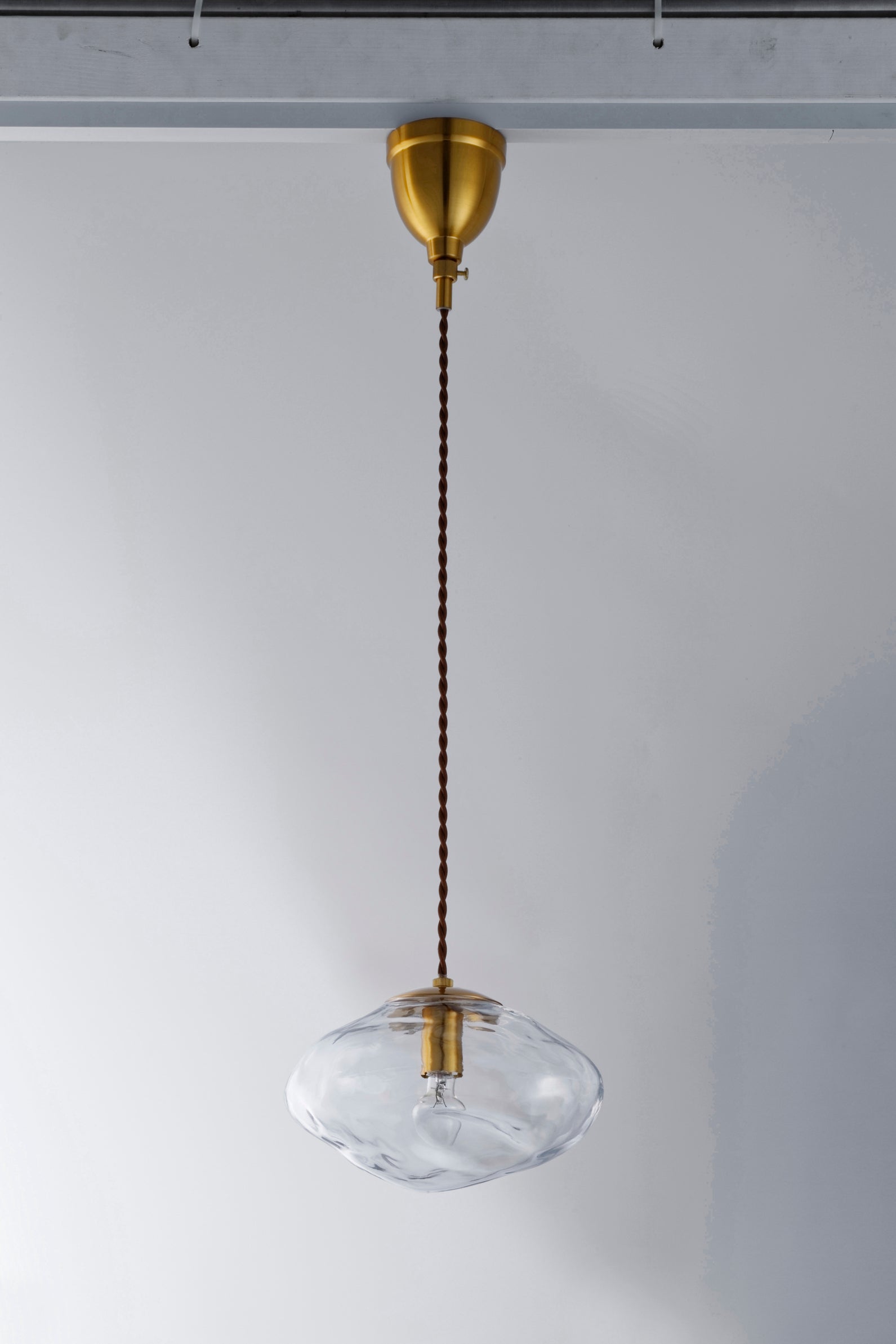 PENDANT LIGHT