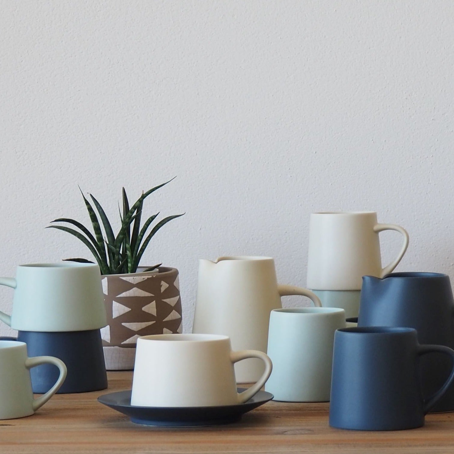 KANEAKI SAKAI POTTERY flat mug＆jug
