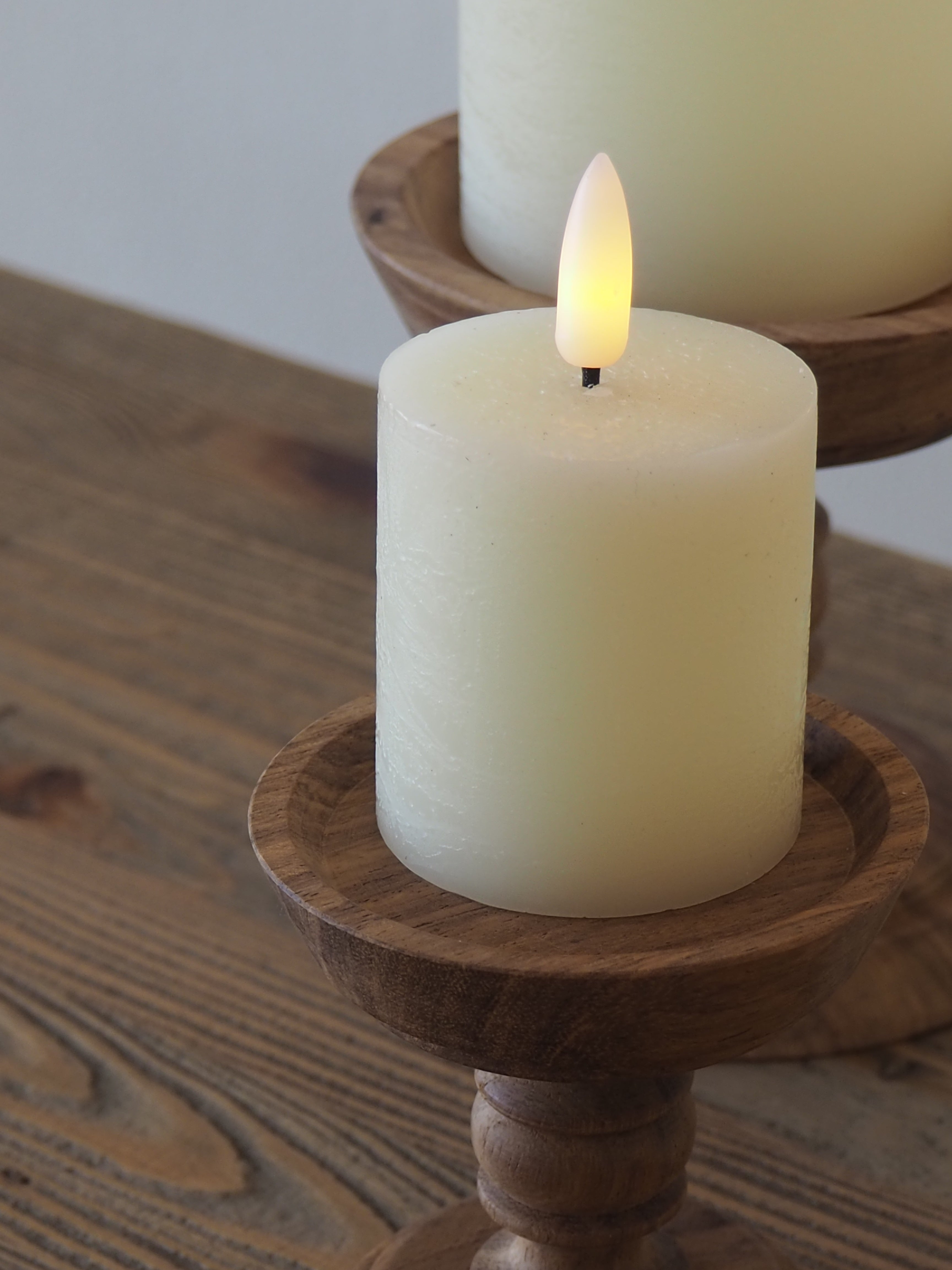 WOOD CANDLE STAND COMPOTE